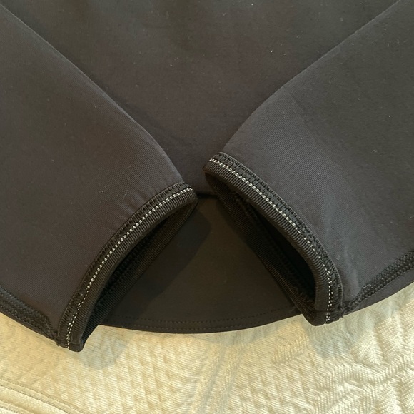 Lululemon Kicking Asphalt 1/2 Zip Mock Neck Long Sleeve Top Black 2 CrossFit Run - Picture 5 of 10